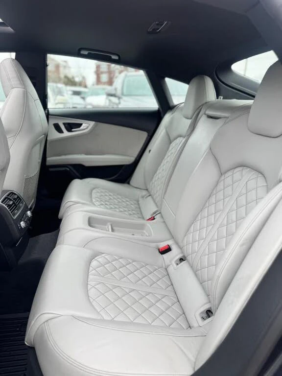 Audi A7 * S-Line* * HeadUp* AвтоКредит* (ЦЕНА ДО БГ), снимка 12 - Автомобили и джипове - 53871667