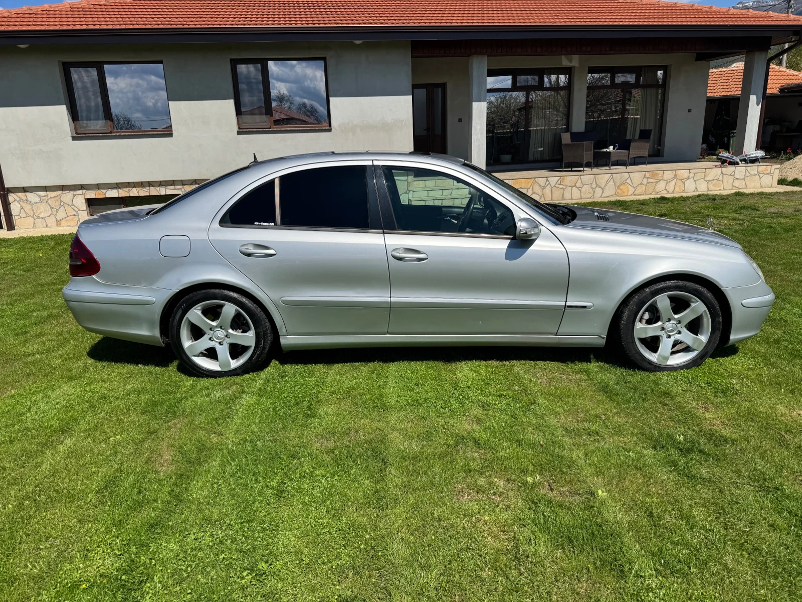 Mercedes-Benz E 270 270 CDI - изображение 4