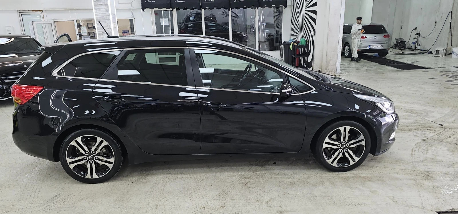 Kia Ceed GT-LINE Холандия Кожа Автомат  Лизинг  - изображение 4