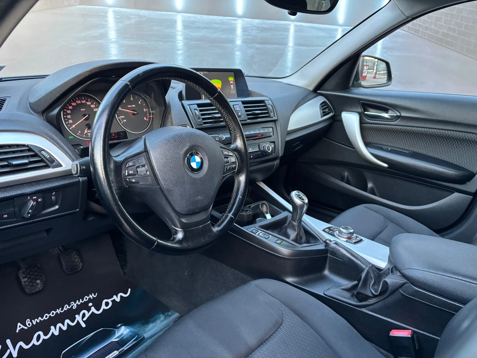 BMW 118 2.0D - изображение 8