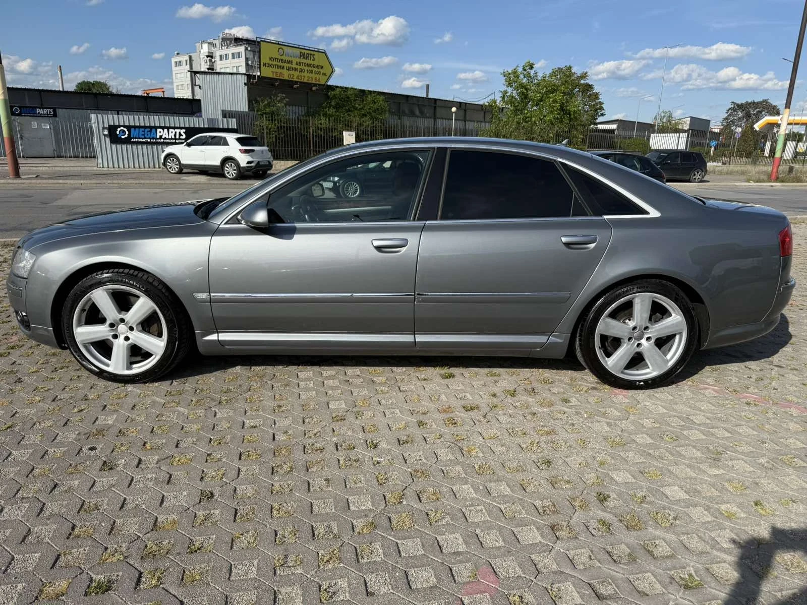 Audi A8  - изображение 5