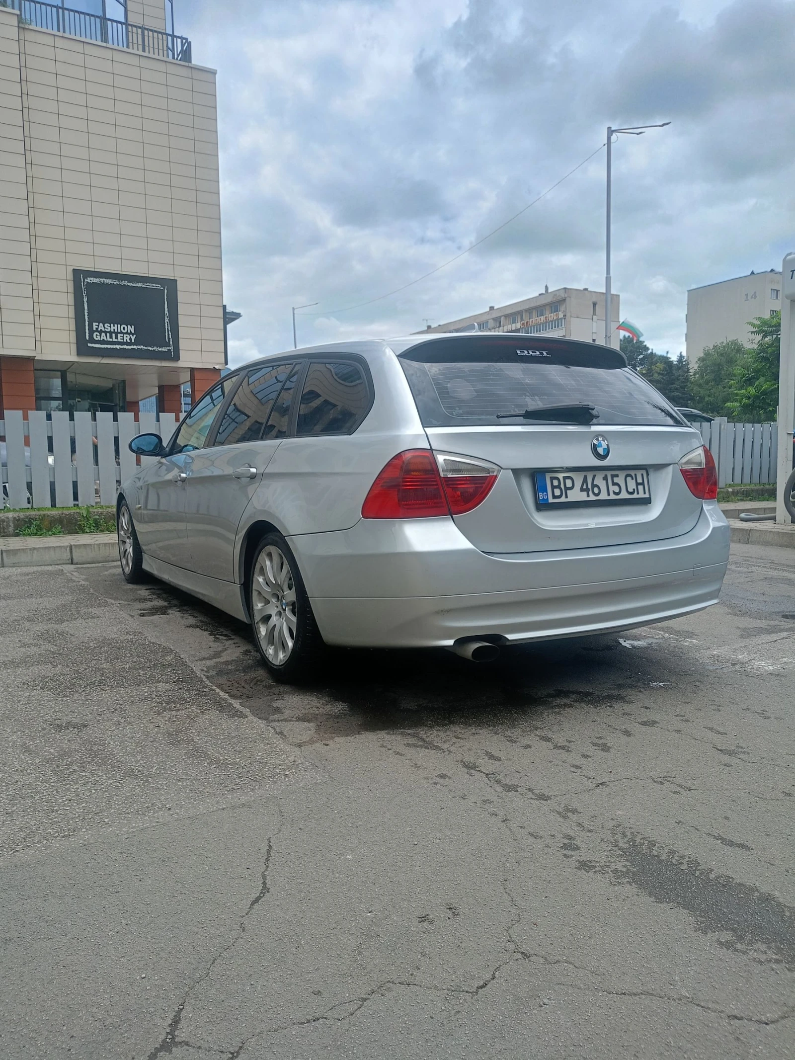 BMW 320  - изображение 9