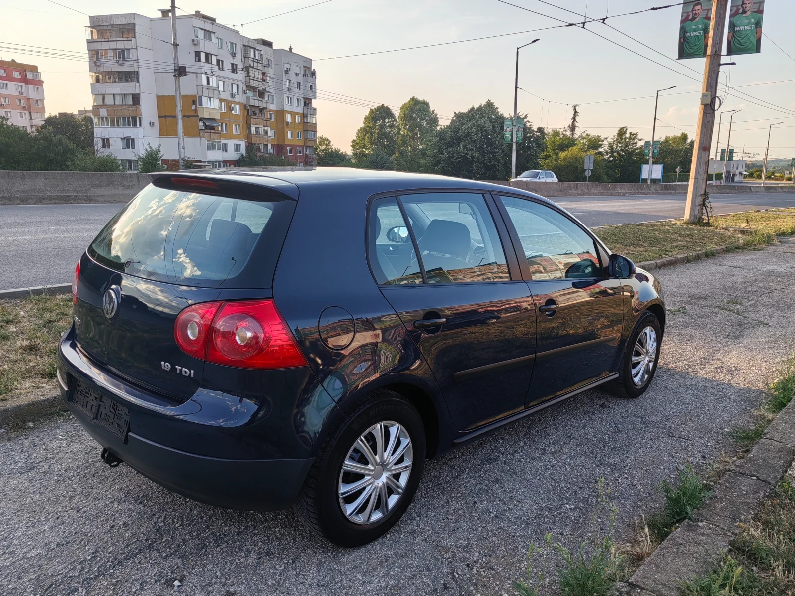 VW Golf 1.9tdi 105ps Navi - изображение 8