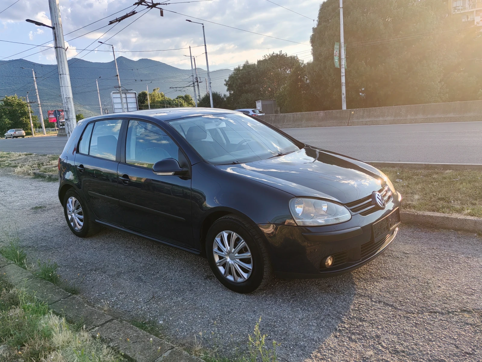 VW Golf 1.9tdi 105ps Navi - изображение 3