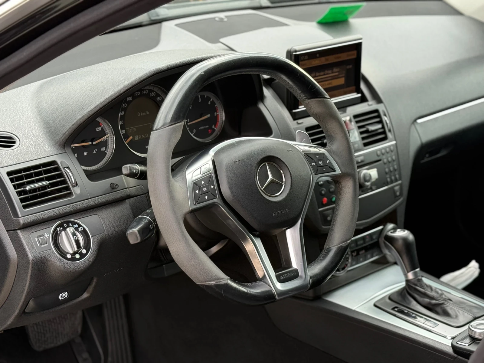 Mercedes-Benz C 220  - изображение 6
