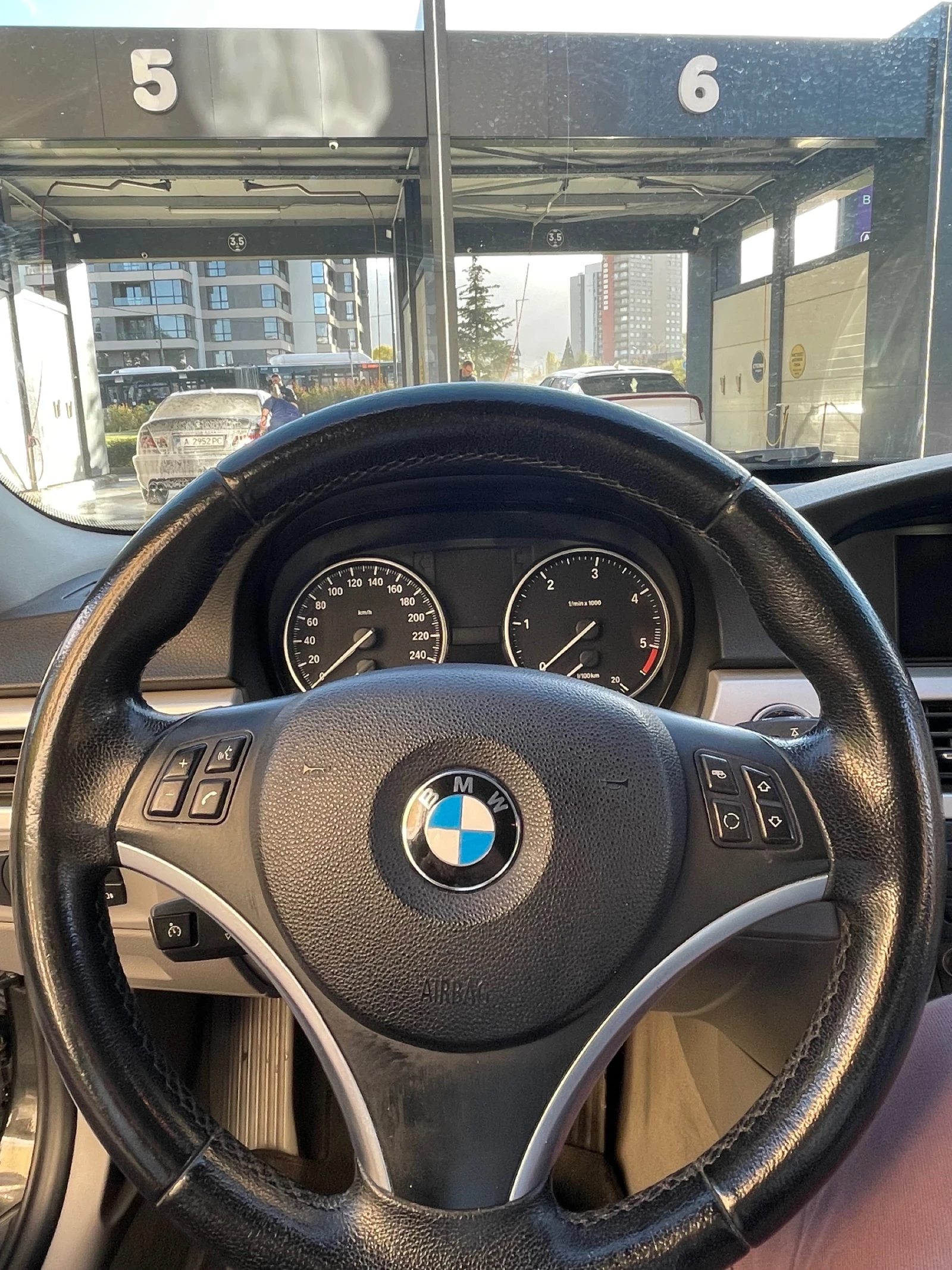 BMW 320 | Mobile.bg   12