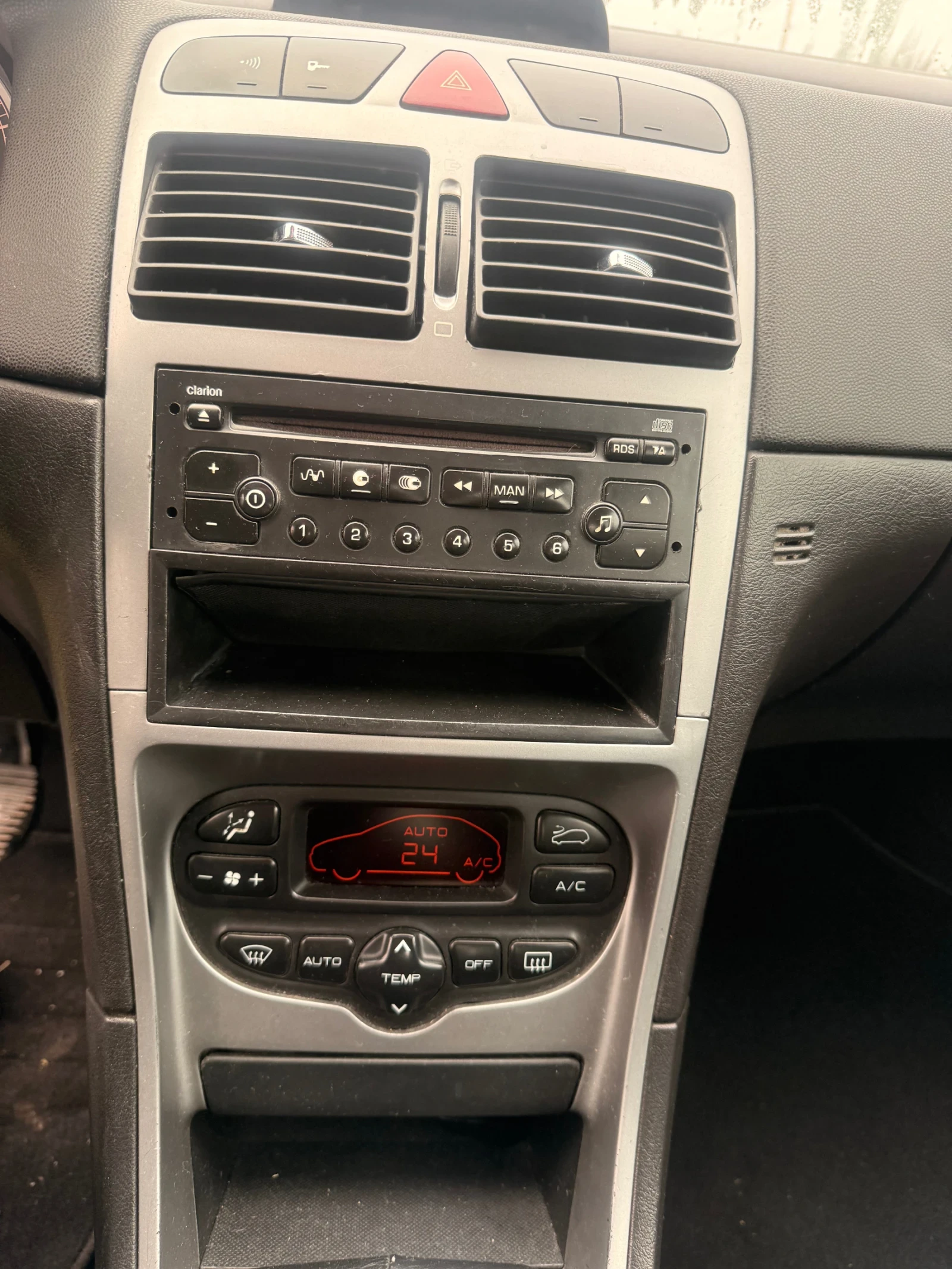 Peugeot 307 2000 HDI-110 k - изображение 10