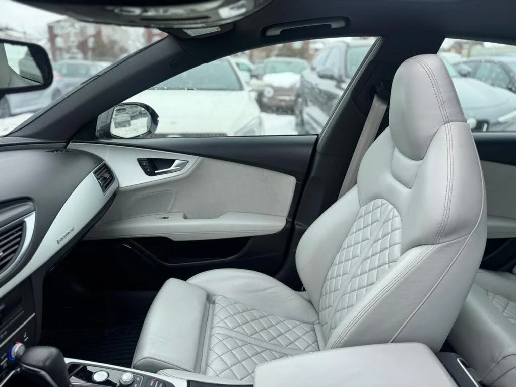 Audi A7 * S-Line* * HeadUp* AвтоКредит* (ЦЕНА ДО БГ), снимка 11 - Автомобили и джипове - 53871667