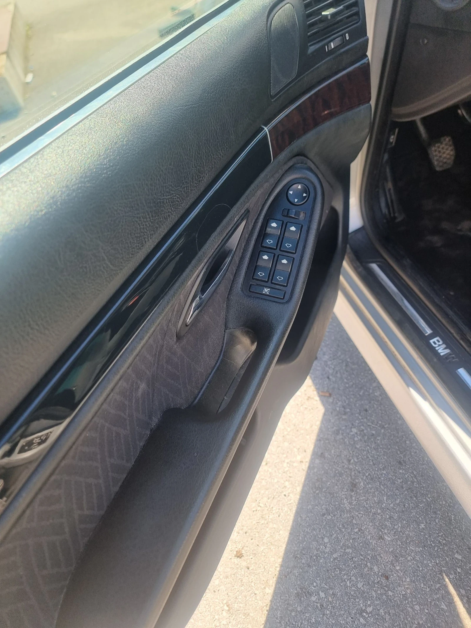 BMW 525 Facelift , снимка 8 - Автомобили и джипове - 54273906