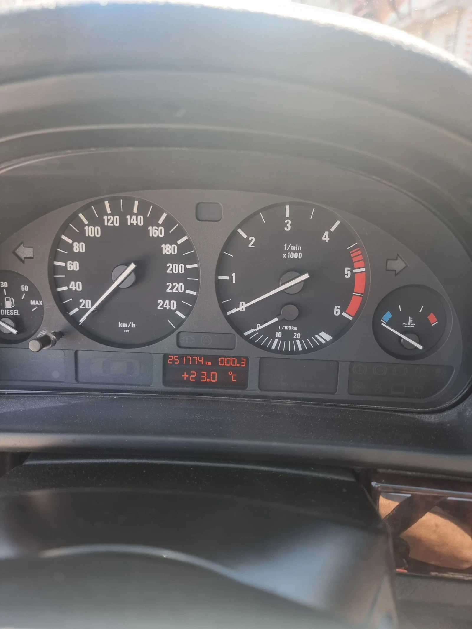 BMW 525 Facelift , снимка 12 - Автомобили и джипове - 54273906