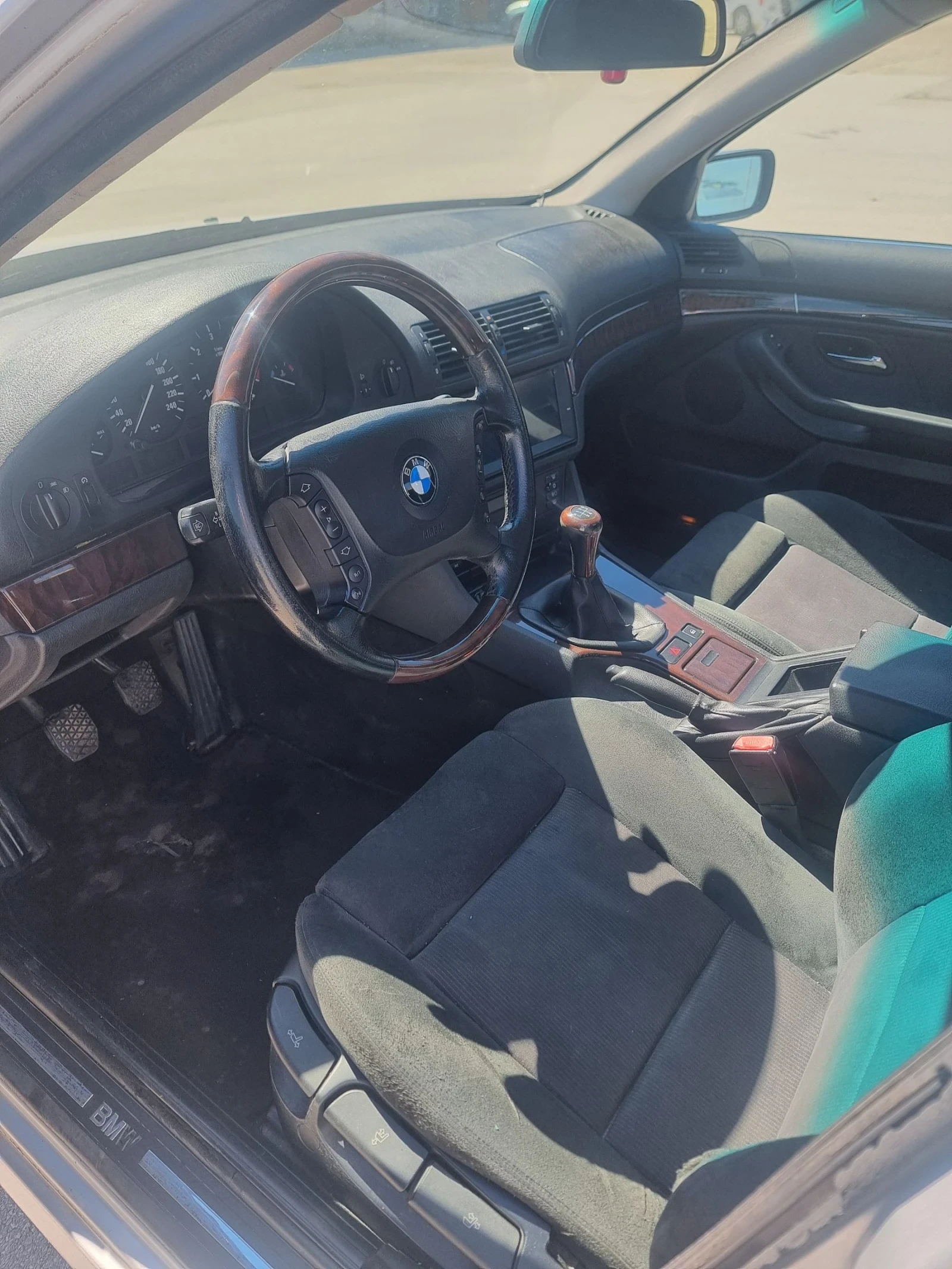 BMW 525 Facelift , снимка 7 - Автомобили и джипове - 54273906