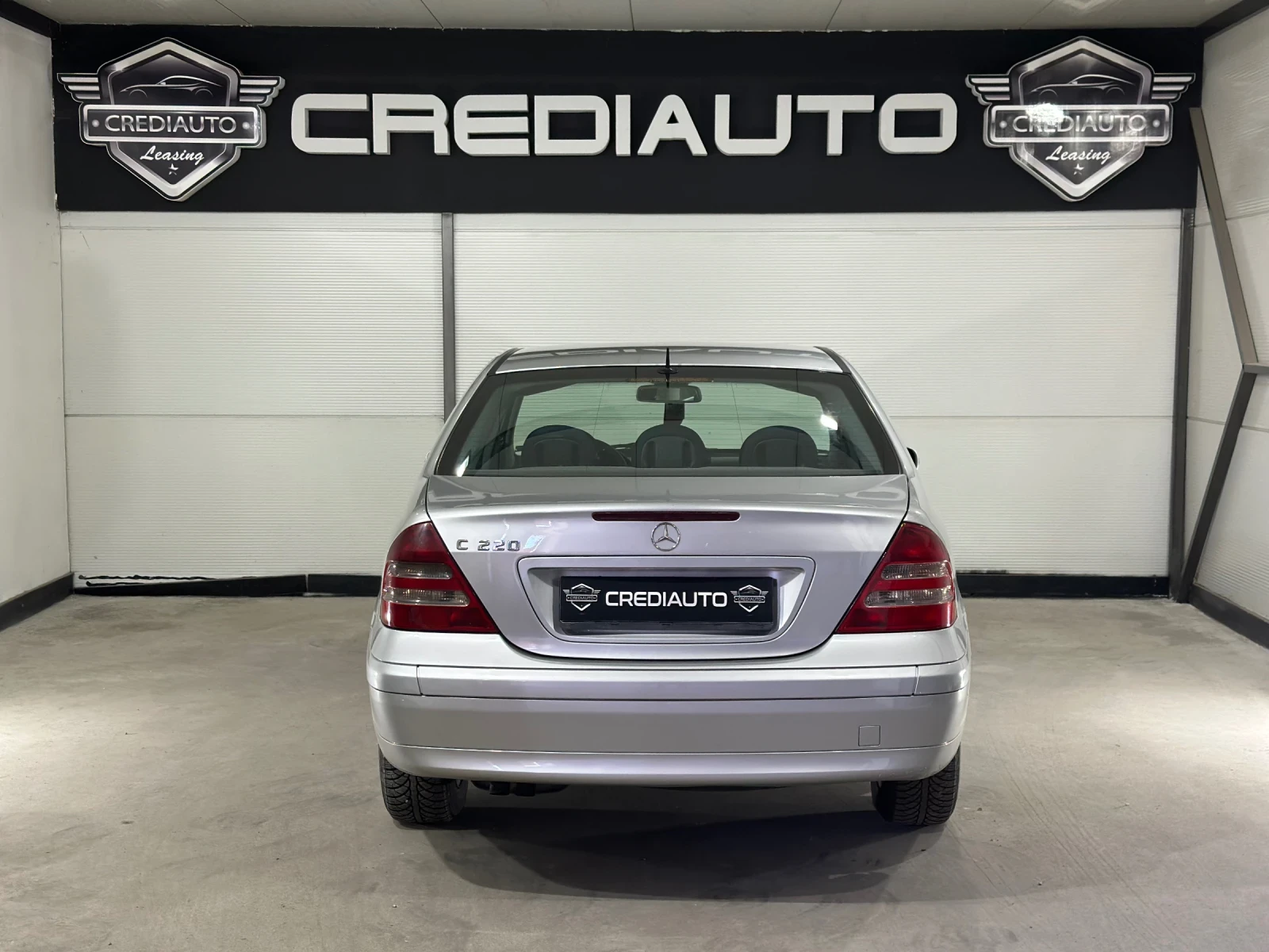 Mercedes-Benz C 220, снимка 5 - Автомобили и джипове - 54449803