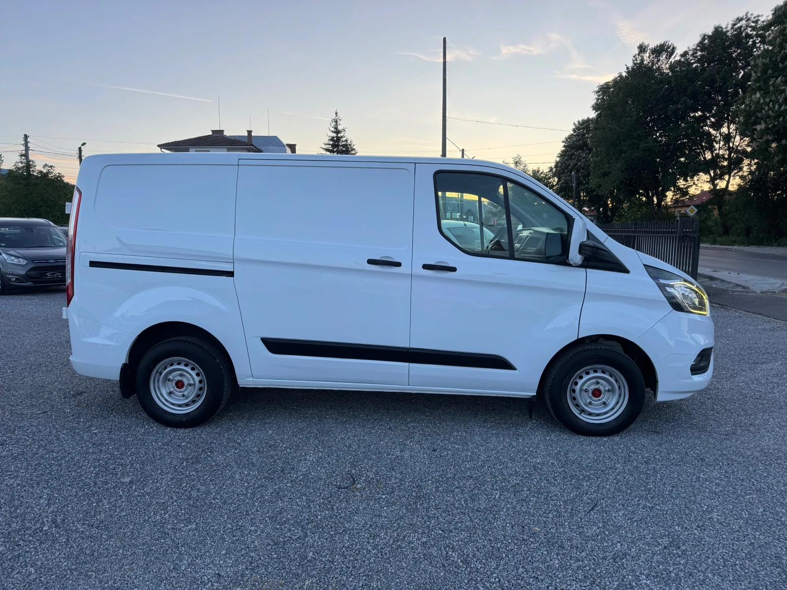 Ford Transit Custom 2.0TDCI L1 H1 FACE!!KLIMA!! 3 seats!! Euro 6!!, снимка 8 - Автомобили и джипове - 54654627