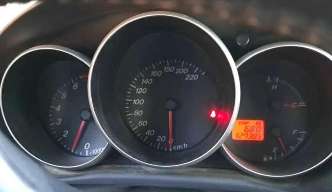 Mazda 3, снимка 4 - Автомобили и джипове - 54982825