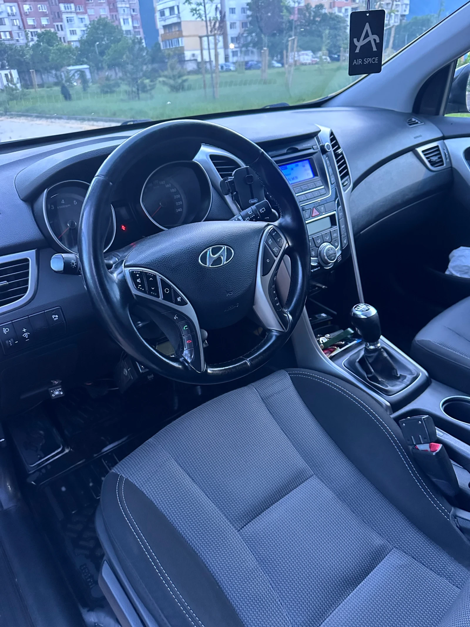Hyundai I30 1.4 бензин газ 6 скорости, снимка 12 - Автомобили и джипове - 55445506
