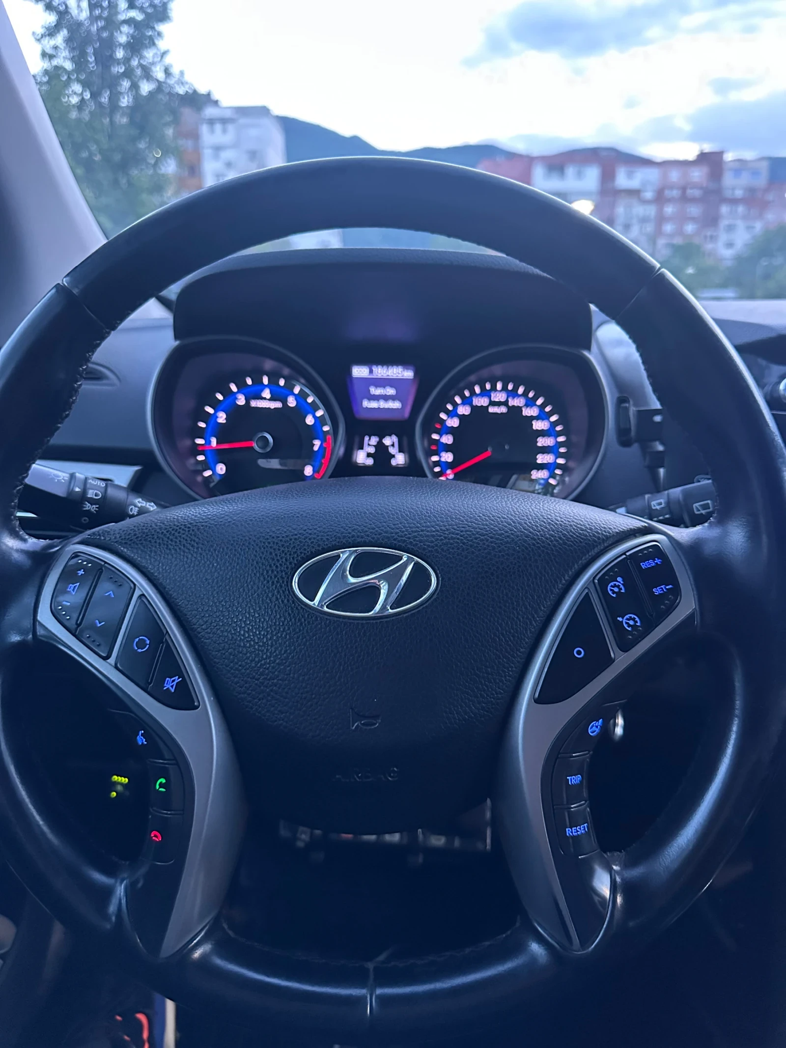 Hyundai I30 1.4 бензин газ 6 скорости, снимка 7 - Автомобили и джипове - 55445506