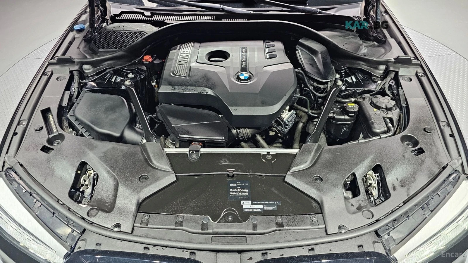 BMW 530 M* КАМЕРА* ПОДГРЕВ* ДИСТРОНИК* HEADUP* ПАМЕТ, снимка 6 - Автомобили и джипове - 56169746