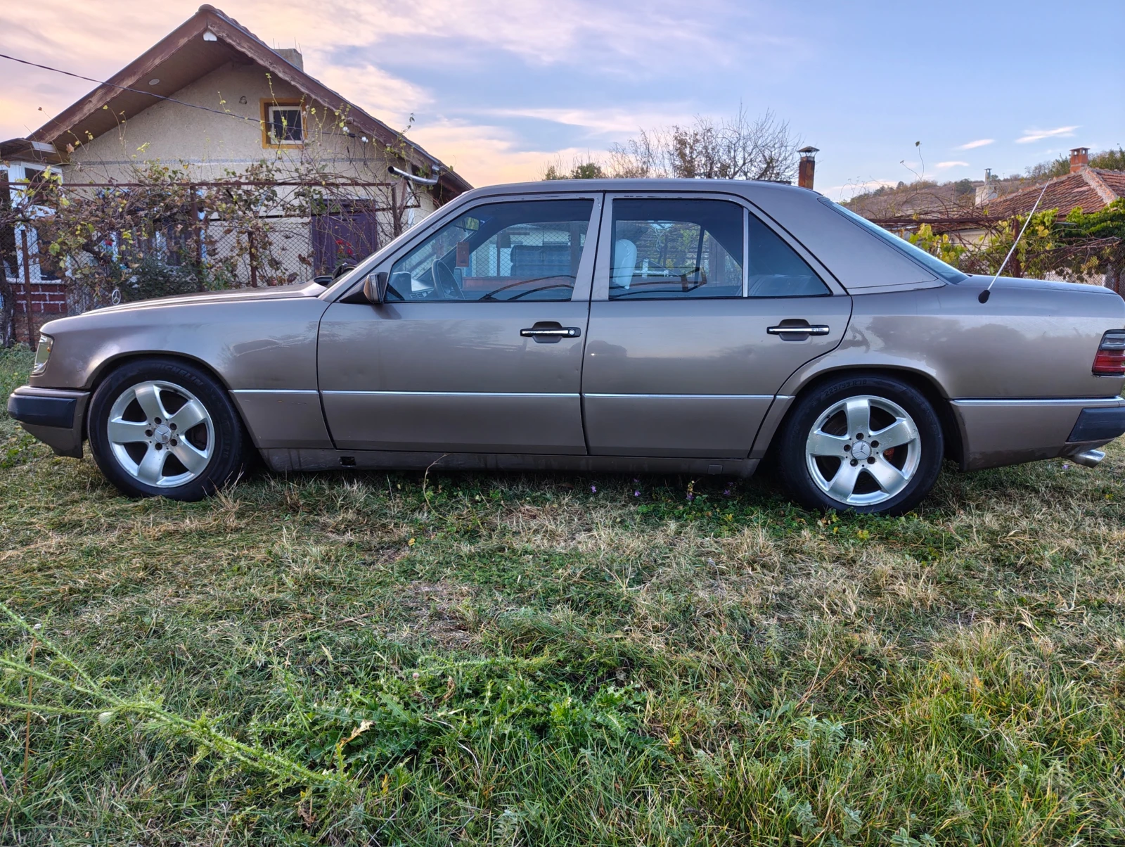 Mercedes-Benz 124 250 D | Mobile.bg � ����������� 3