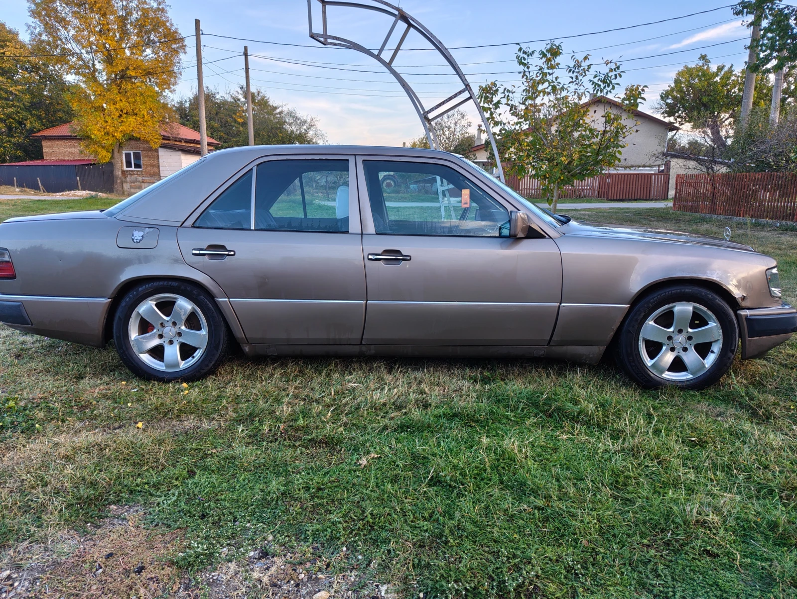 Mercedes-Benz 124 250 D | Mobile.bg � ����������� 2