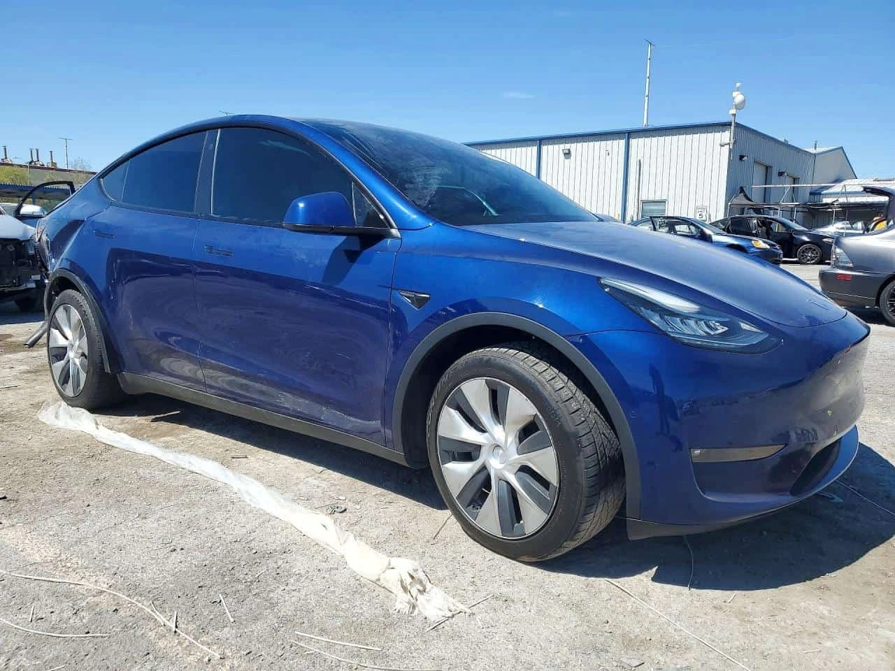 Tesla Model Y Long Range Dual Motor AWD | CARFAX | Mobile.bg � ����������� 4
