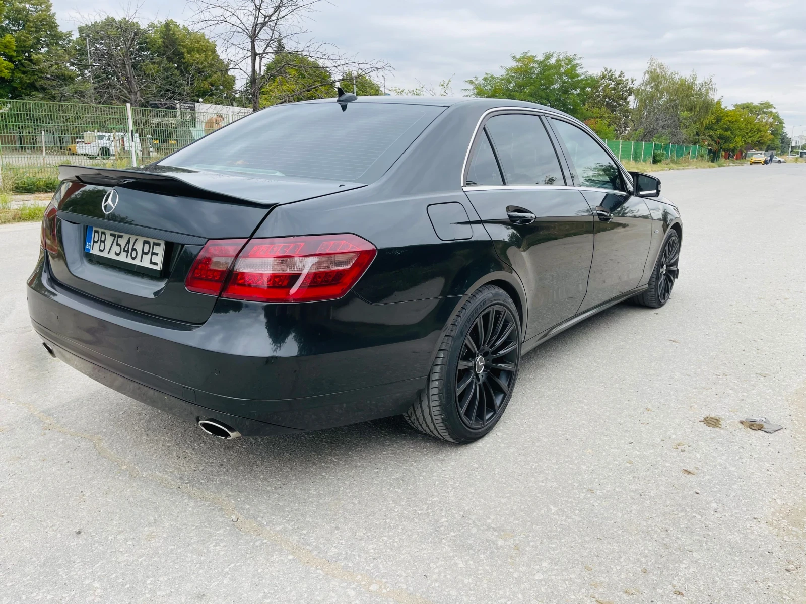 Mercedes-Benz E 350, снимка 4 - Автомобили и джипове - 56706667