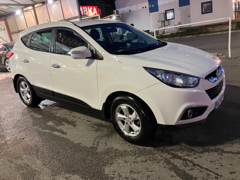 Hyundai IX35 Швейцария, снимка 5 - Автомобили и джипове - 47546895