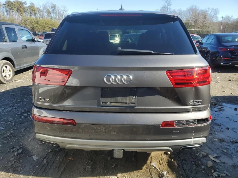 Audi Q7, снимка 6 - Автомобили и джипове - 49289550