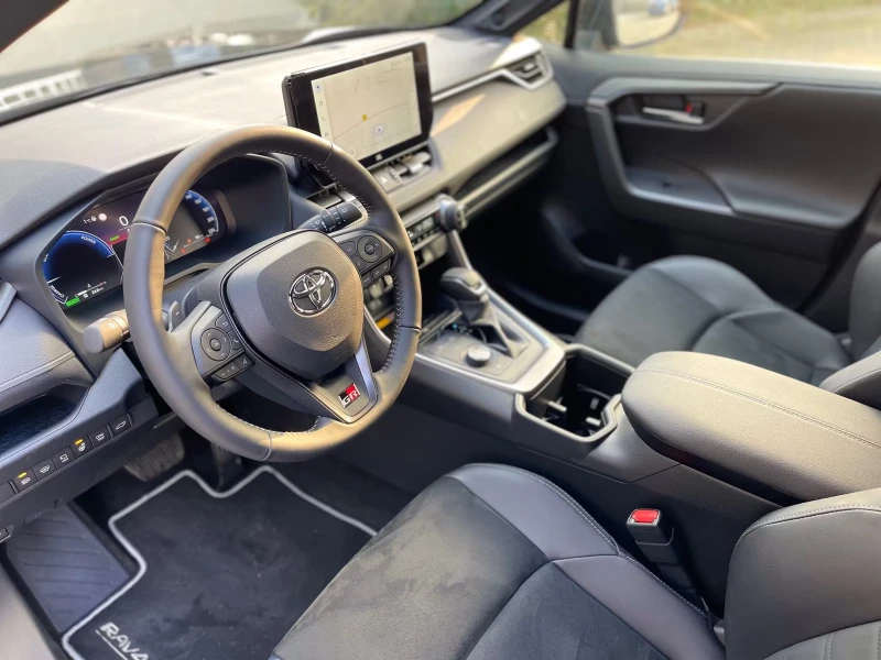 Toyota Rav4 НОВ!/GR-SPORT/4X4/219HP/PANO/360/JBL/LED/MEMO/714f, снимка 6 - Автомобили и джипове - 51618273
