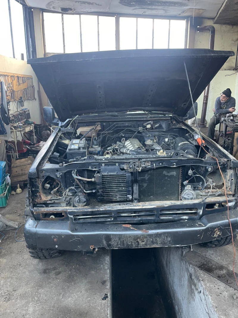 Nissan Patrol, снимка 13 - Автомобили и джипове - 52829831