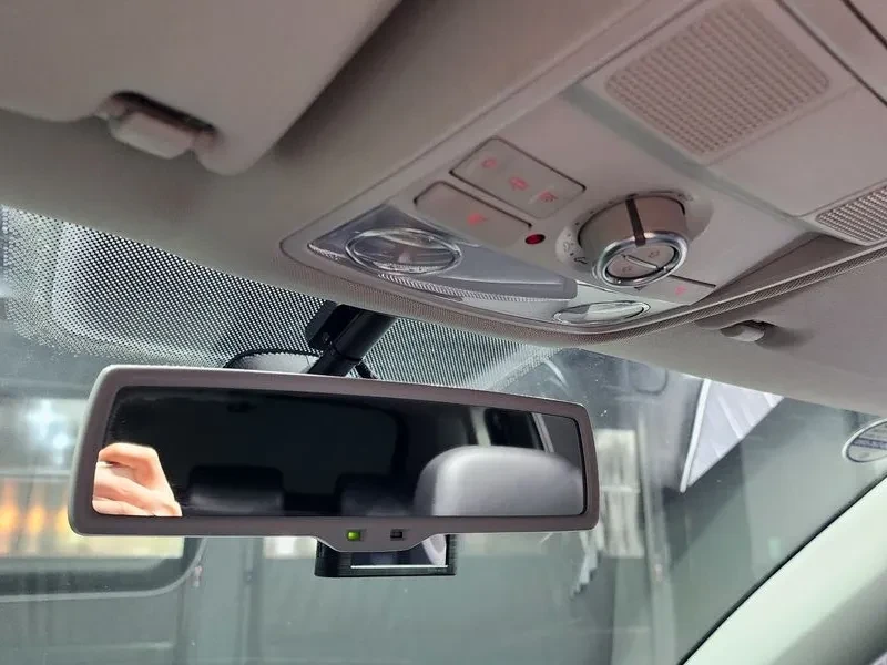 VW Tiguan 2.0 TDI, снимка 17 - Автомобили и джипове - 54302775