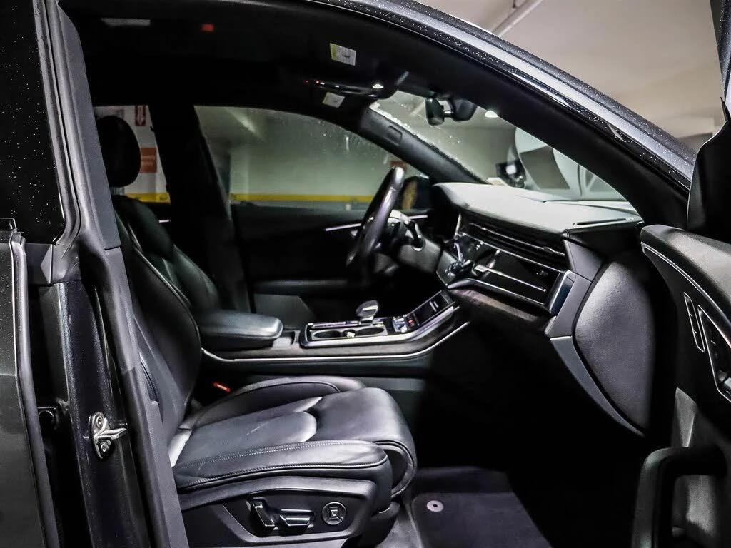 Audi Q8 3xSline* BlackOptic* Bang3D* Matrix* Distr* Масаж* - изображение 6