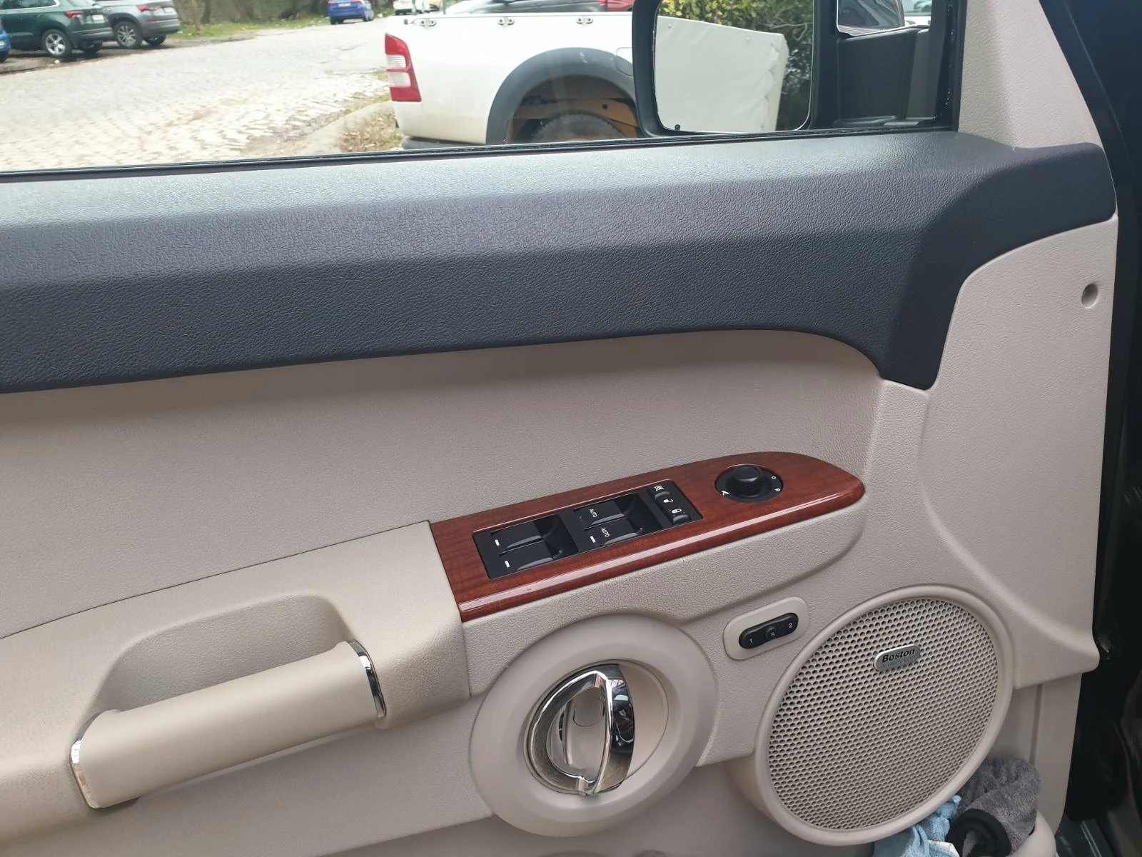 Jeep Commander | Mobile.bg � ����������� 10