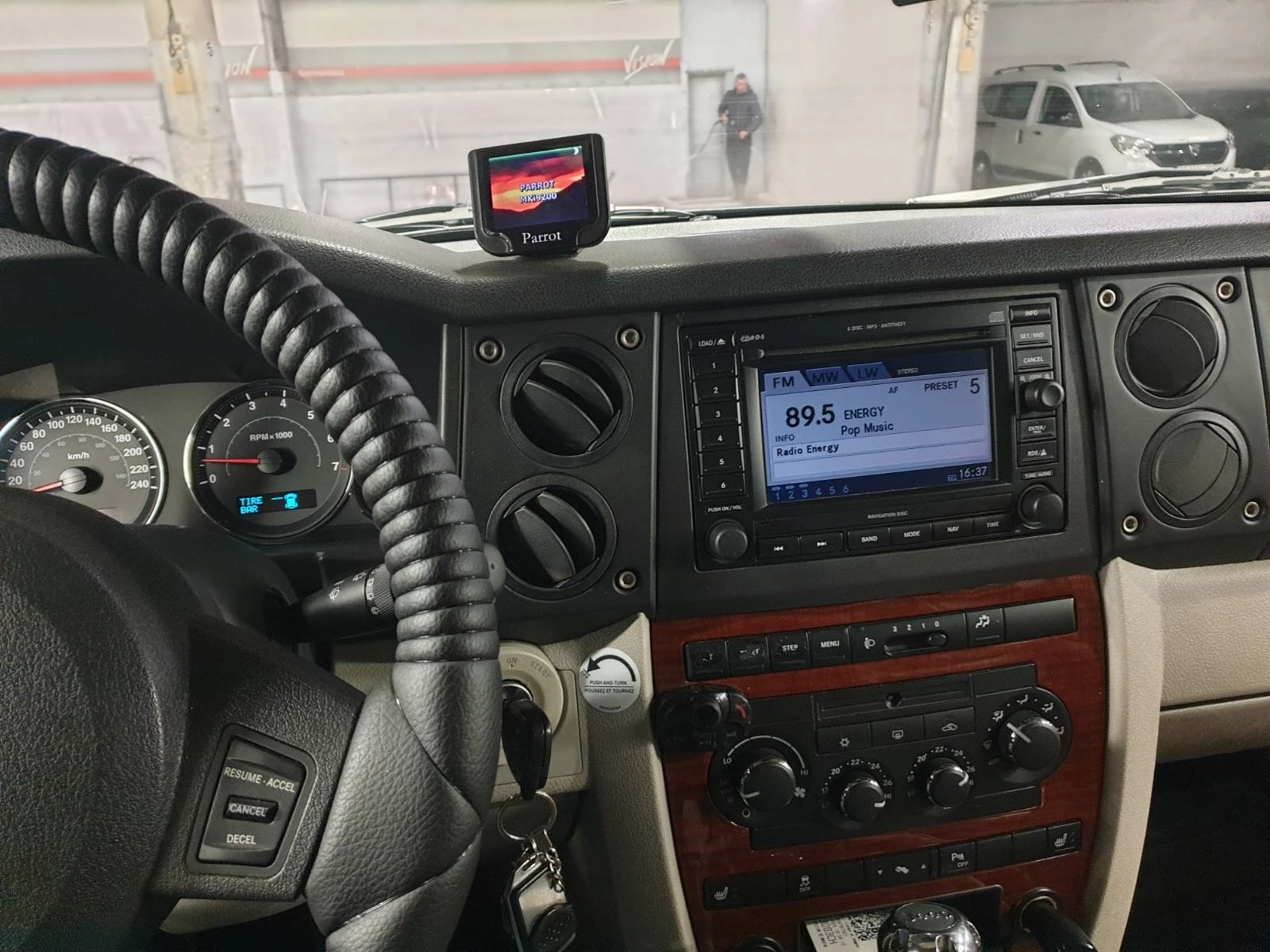 Jeep Commander | Mobile.bg � ����������� 7