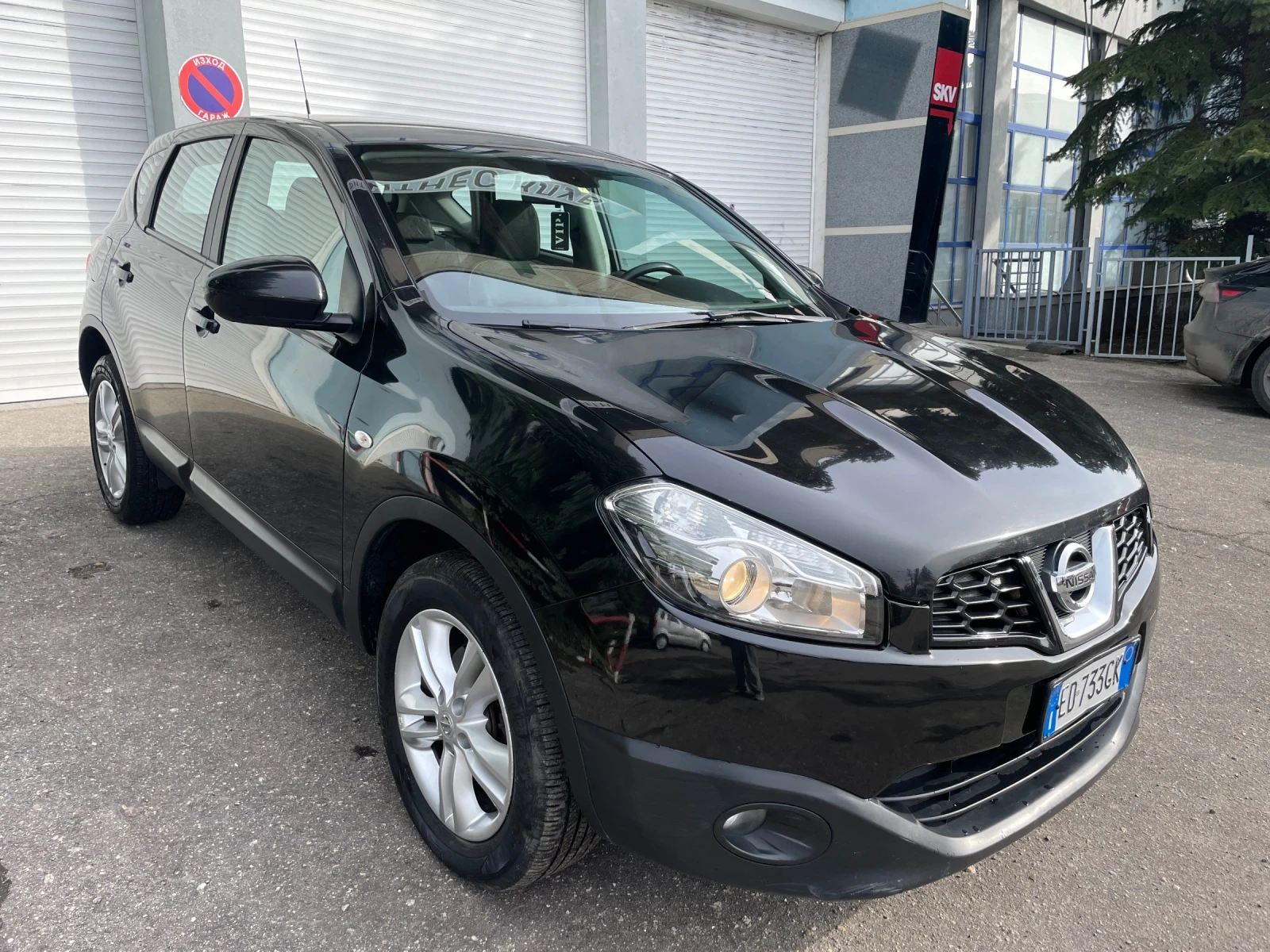 Nissan Qashqai 1.5, снимка 5 - Автомобили и джипове - 53993491