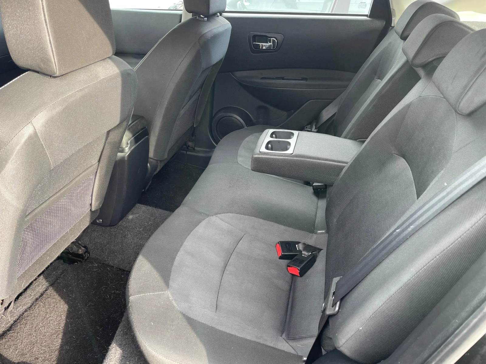 Nissan Qashqai 1.5, снимка 13 - Автомобили и джипове - 53993491
