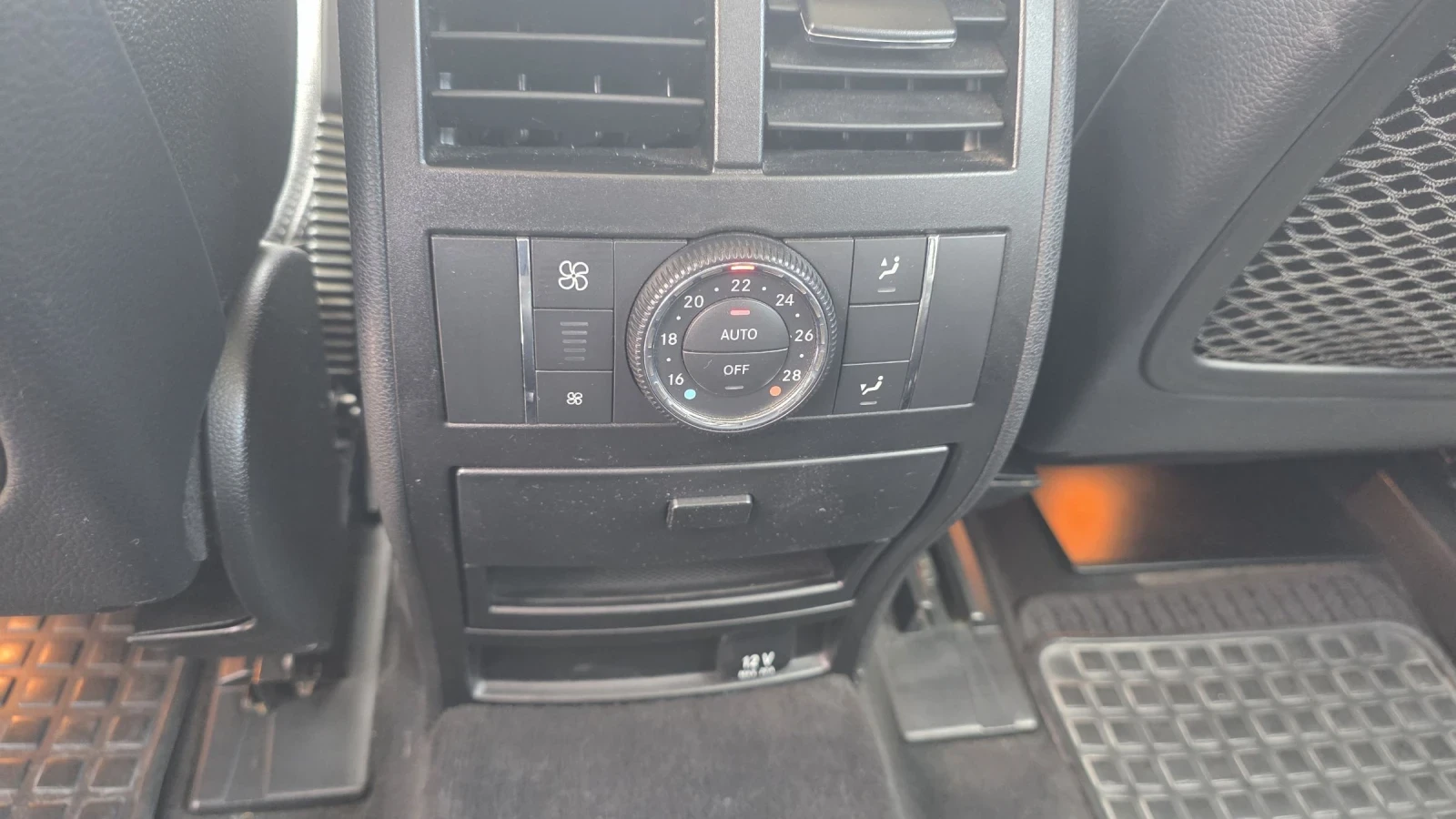 Mercedes-Benz ML 320 320 CDI  4 MATIC, снимка 11 - Автомобили и джипове - 54791085
