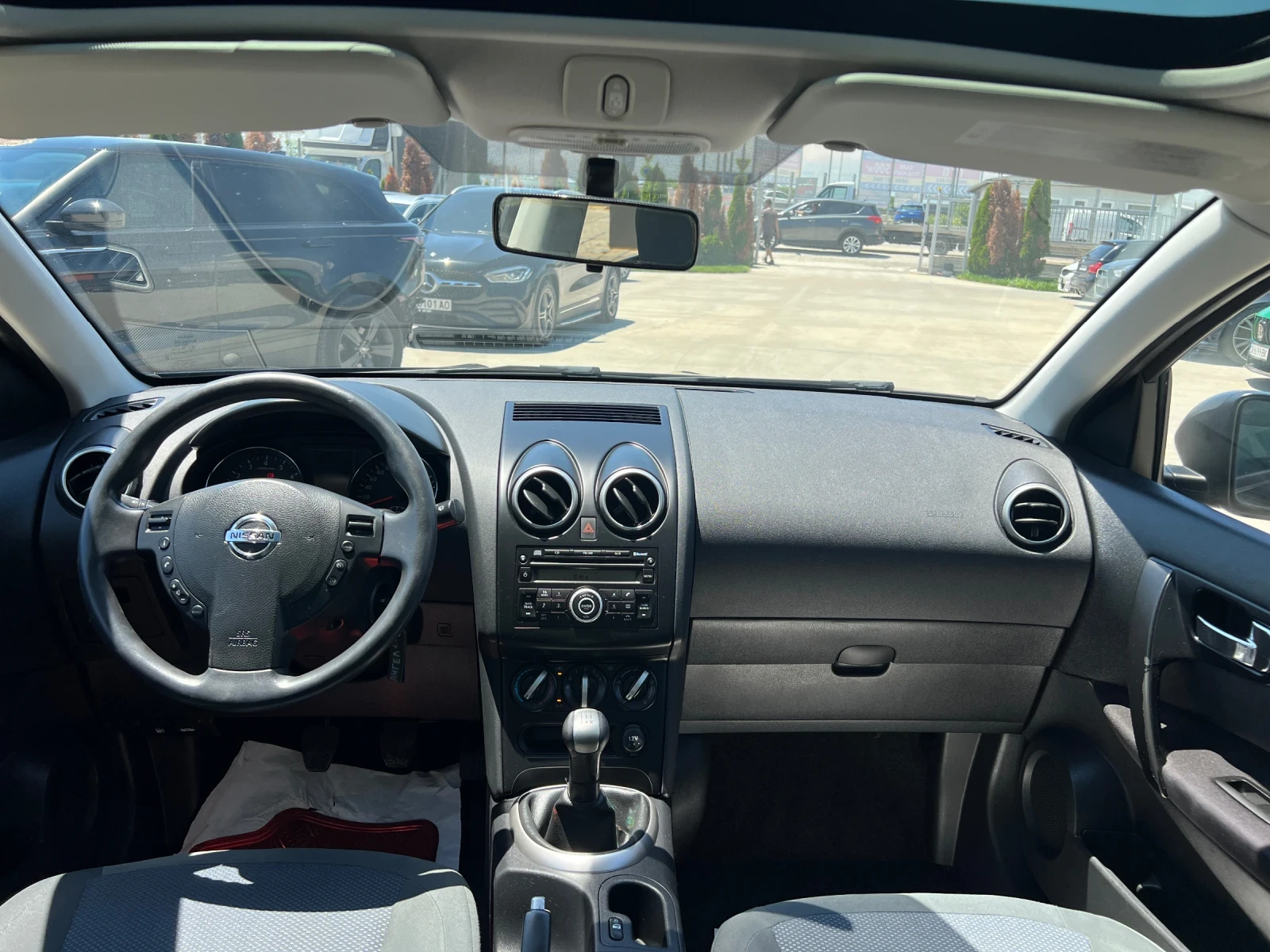 Nissan Qashqai + 2 /1.6i /ЛИЗИНГ/, снимка 11 - Автомобили и джипове - 54834653