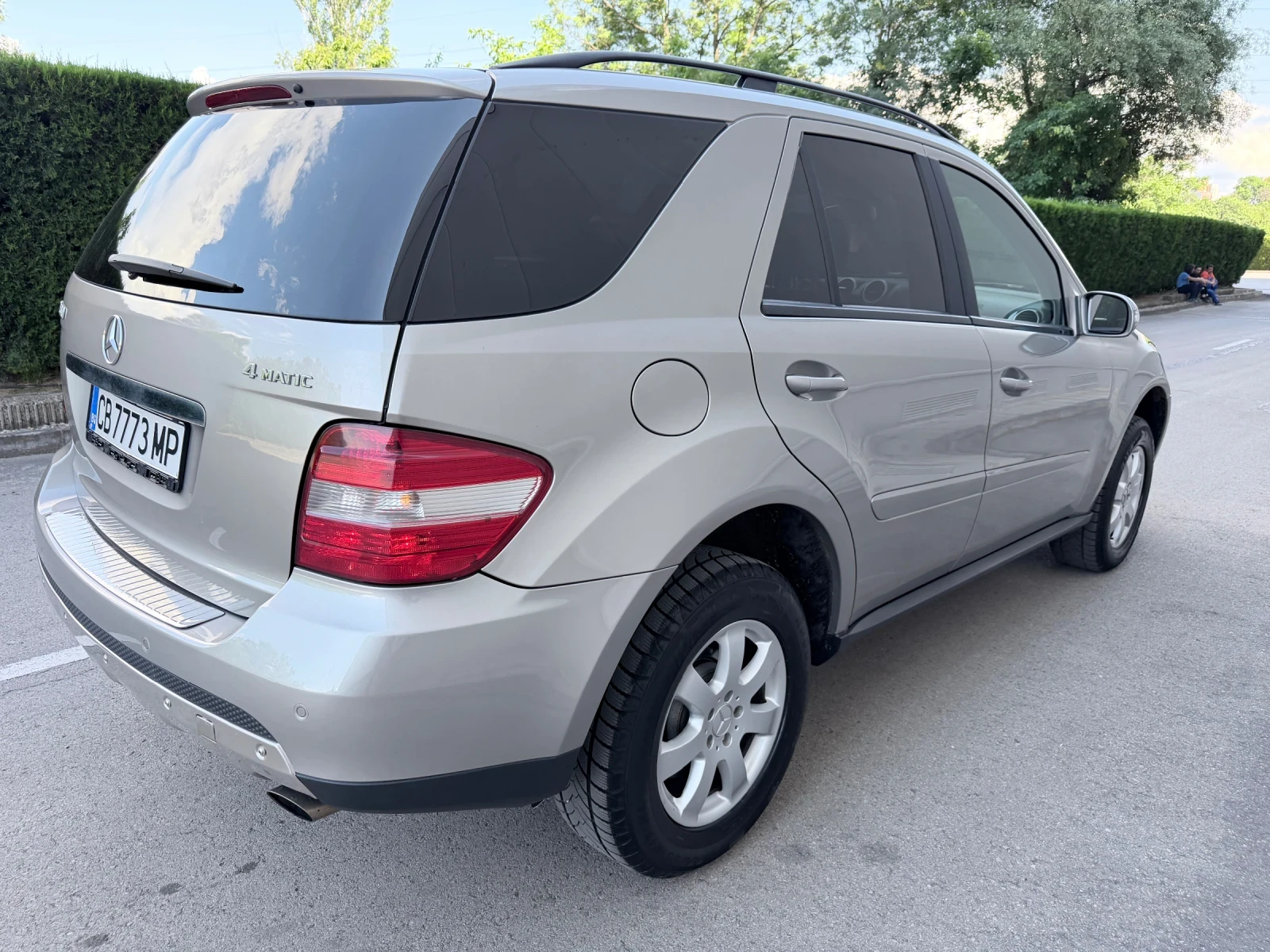 Mercedes-Benz ML 350 Първи собственик в България (на Пружини ), снимка 3 - Автомобили и джипове - 54876774
