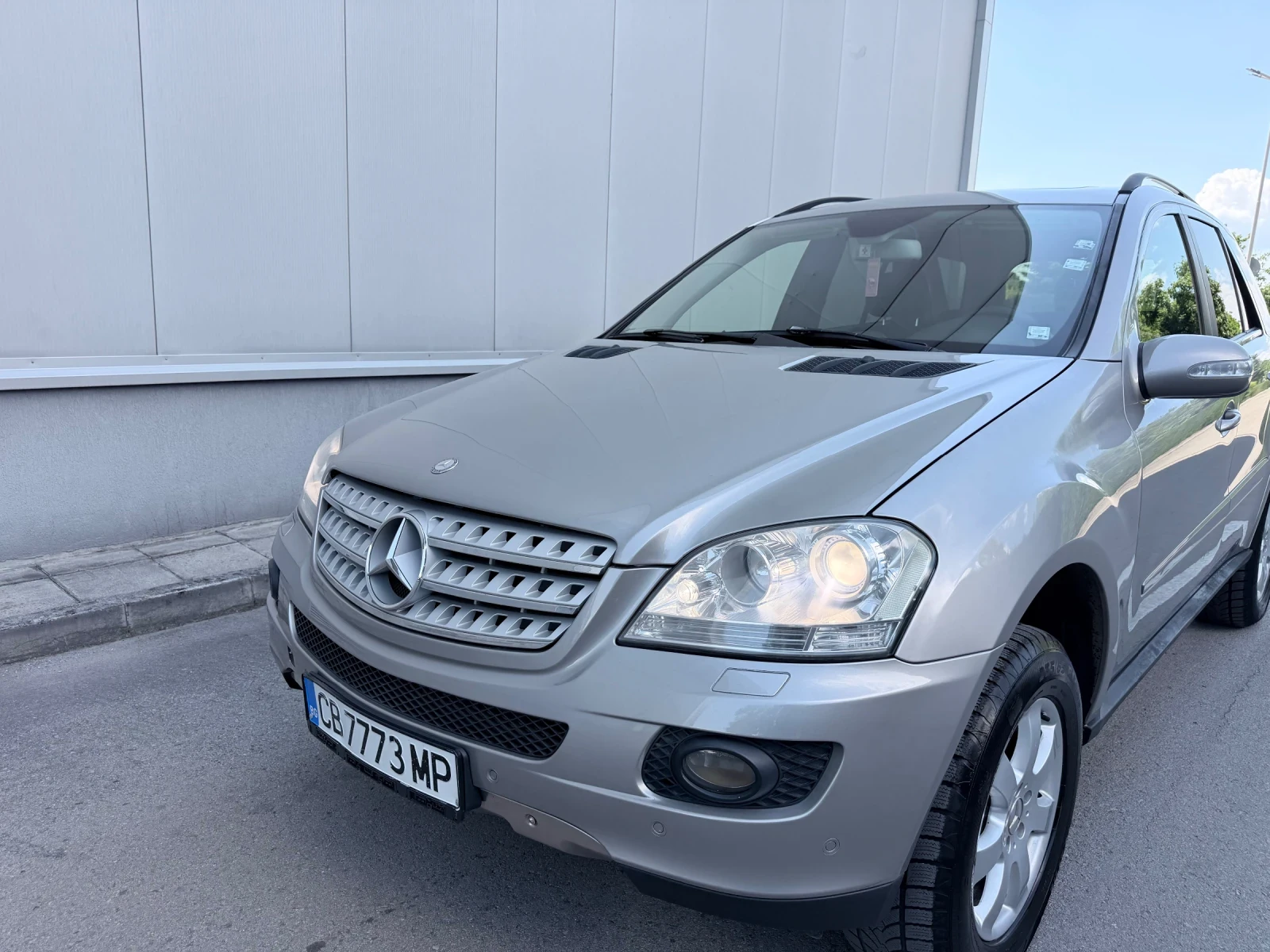 Mercedes-Benz ML 350 Първи собственик в България (на Пружини ), снимка 7 - Автомобили и джипове - 54876774