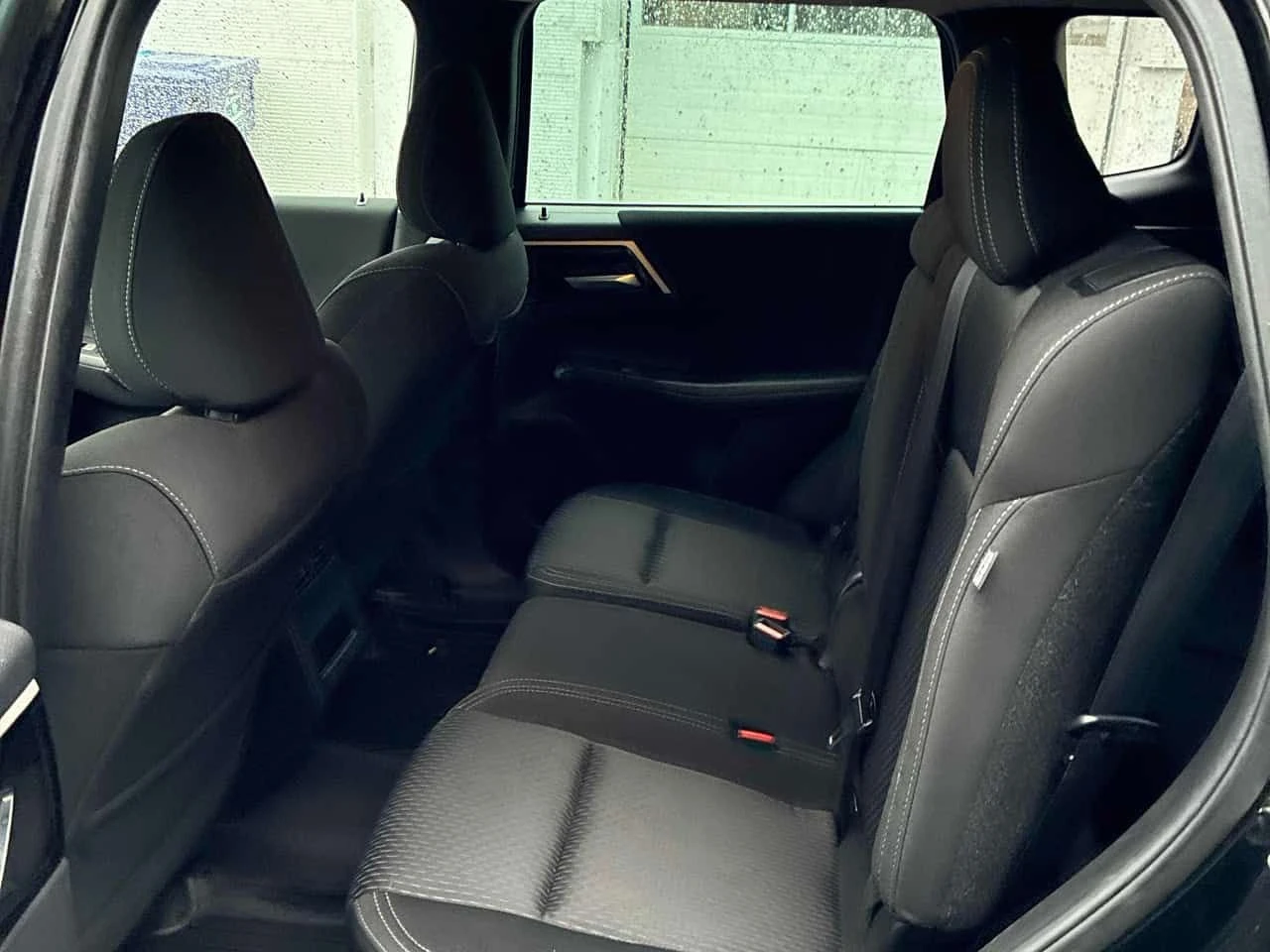 Mitsubishi Outlander * ES * АВТОКРЕДИТ БЕЗ ПЪРВОНАЧАЛНА ВНОСКА* , снимка 14 - Автомобили и джипове - 54986055