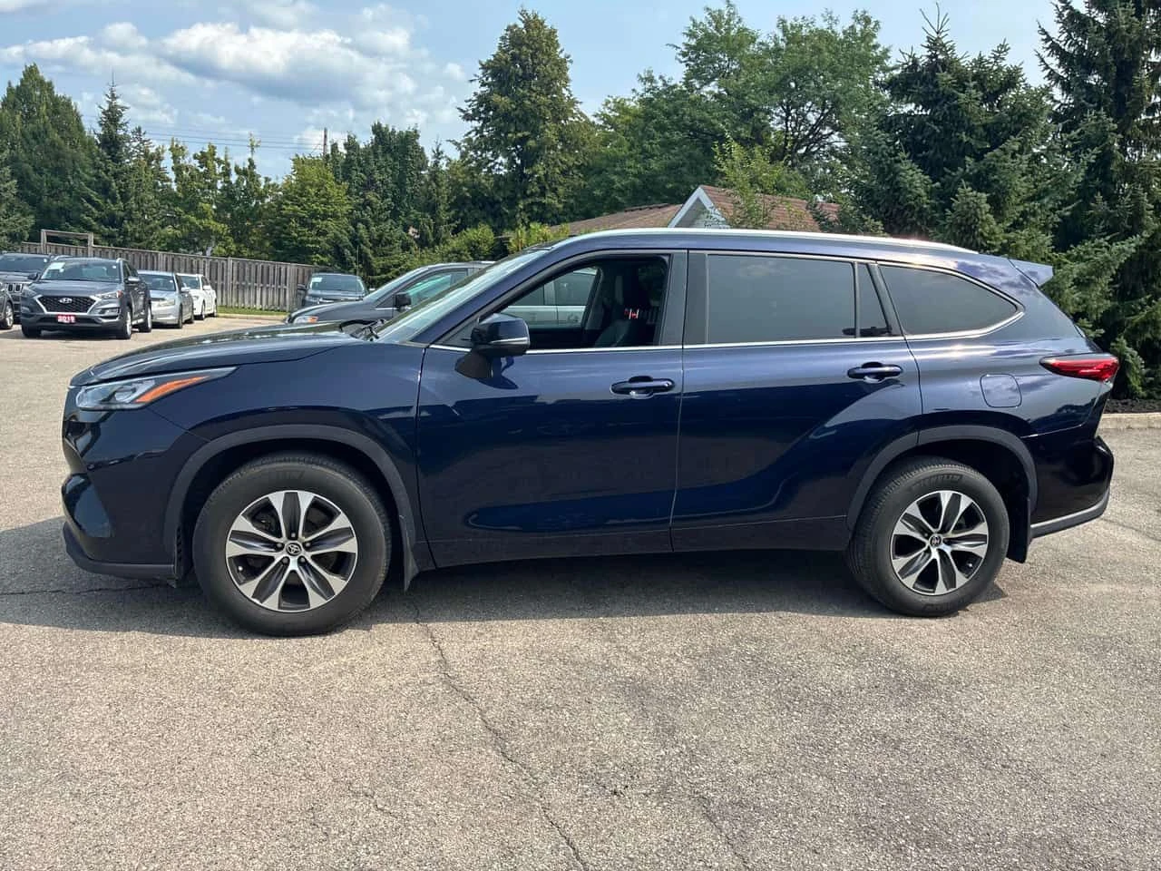 Toyota Highlander * XLE * CARFAX * ОПЦИЯ ЗА ФИНАНСИРАНЕ, снимка 2 - Автомобили и джипове - 55631825