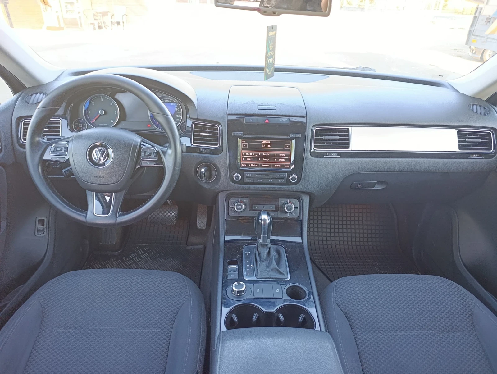 VW Touareg 3.0 TDI ТОП ЦЕНА, снимка 8 - Автомобили и джипове - 56202045