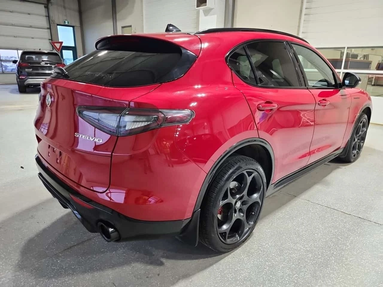 Alfa Romeo Stelvio COMPETIZIONE / Carfax / ������  | Mobile.bg � ����������� 3