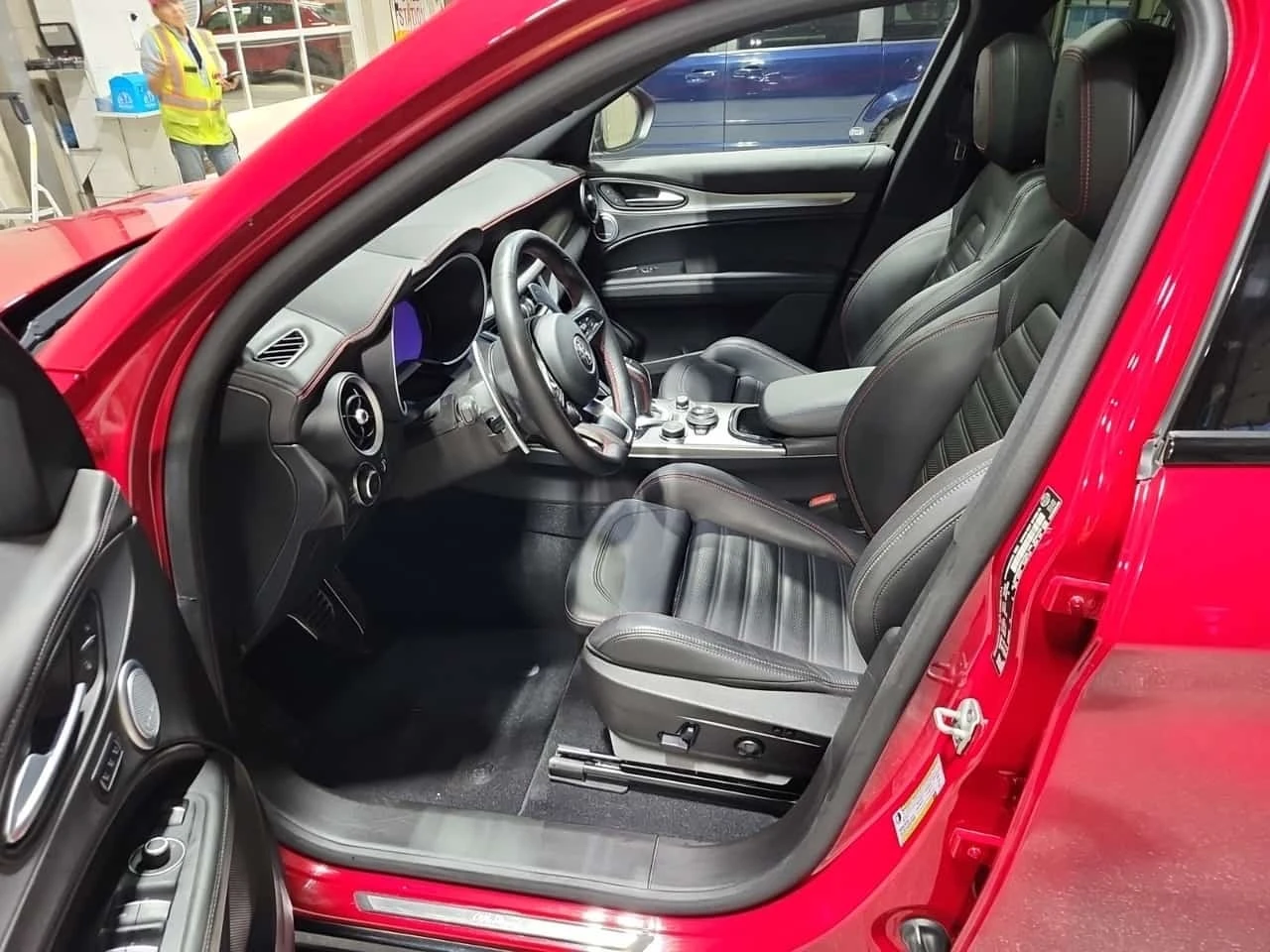 Alfa Romeo Stelvio COMPETIZIONE / Carfax / ������  | Mobile.bg � ����������� 5
