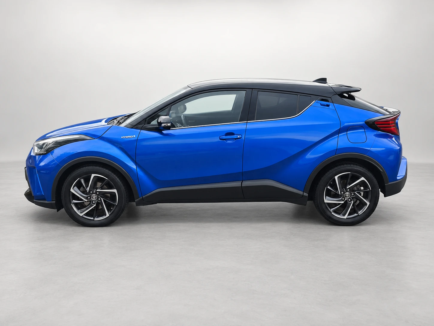 Toyota C-HR 2.0 Hybrid Cuore ��������! | Mobile.bg � ����������� 8