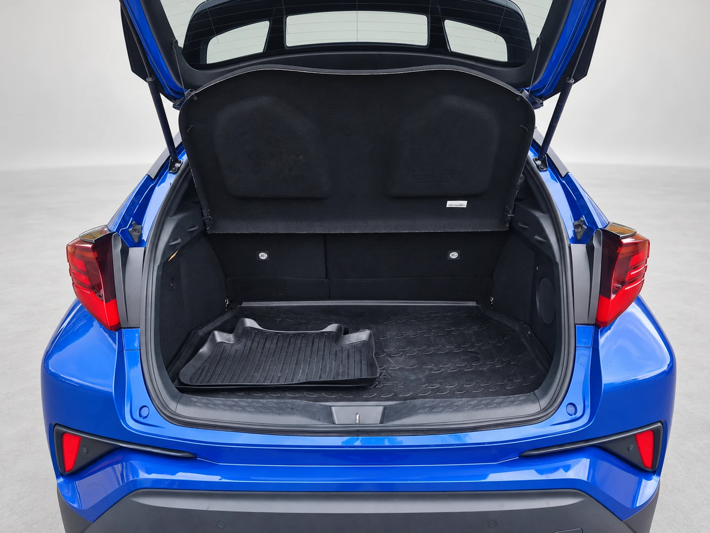 Toyota C-HR 2.0 Hybrid Cuore ��������! | Mobile.bg � ����������� 16