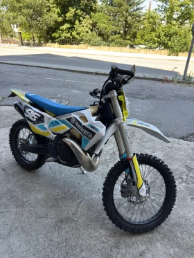 Husqvarna TE 300TBI, снимка 4