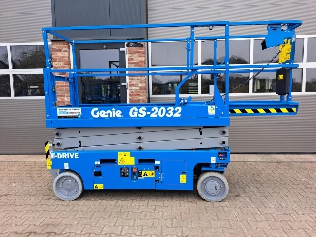 Автовишка Друга марка GENIE GS-2032 / 8 м. ВИСОЧИНА / 5  броя, снимка 5 - Индустриална техника - 55267621