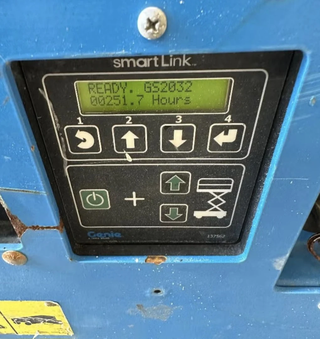 Автовишка Друга марка GENIE GS-2032 / 8 м. ВИСОЧИНА / 5  броя, снимка 16 - Индустриална техника - 55267621