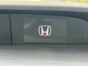 Honda Civic 1.8 Седан, Автоматик, бензин/газ, снимка 13
